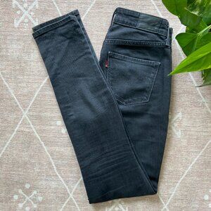 Levi's High Rise Skinny Jeans in Ash Black, Size 25
